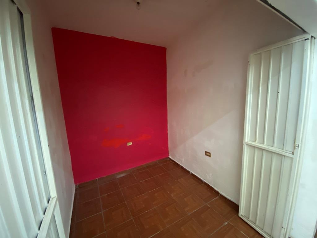 Edificio con locales comerciales en Venta