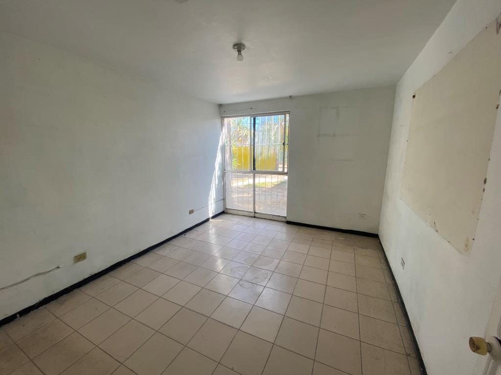 Casa en esquina, 600m2, zona Sur