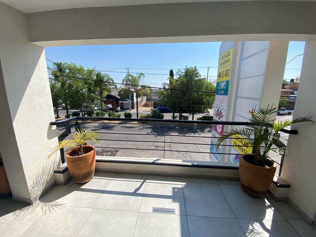 Locales y oficinas Plaza Fundicion