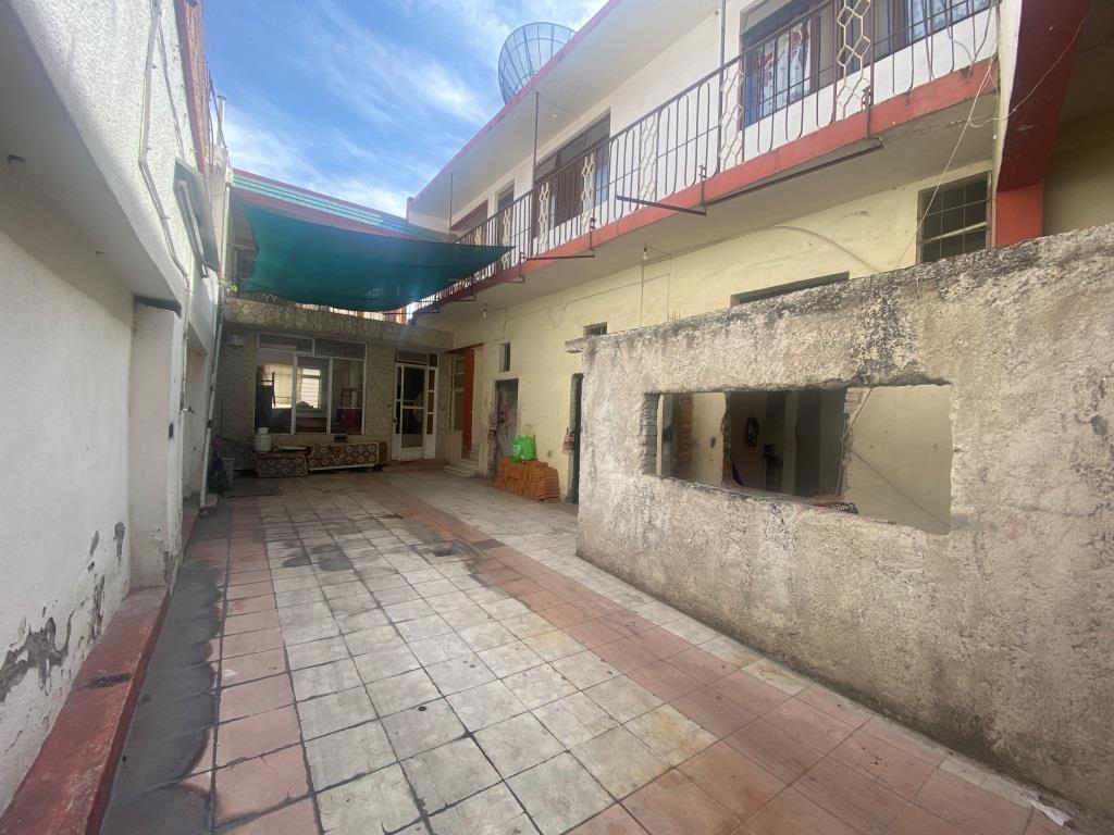 Finca comercial zona centro, casi esquina 5 de mayo