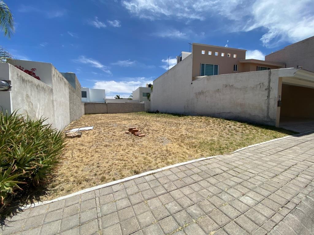 Terreno en venta dentro de Residencial zona Pte