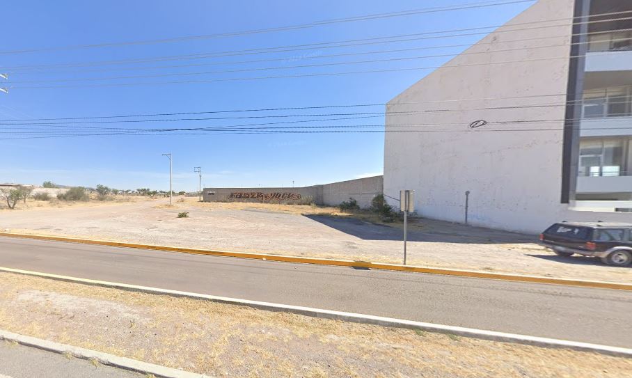 Terreno sobre Blvd al Aeropuerto