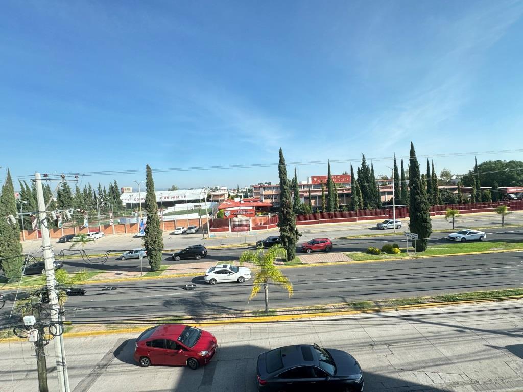 Oficinas ejecutivas sobre Colosio (Amuebladas)
