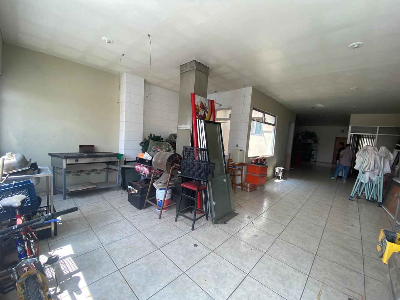 Local comercial sobre Av. Héroe de Nacozari