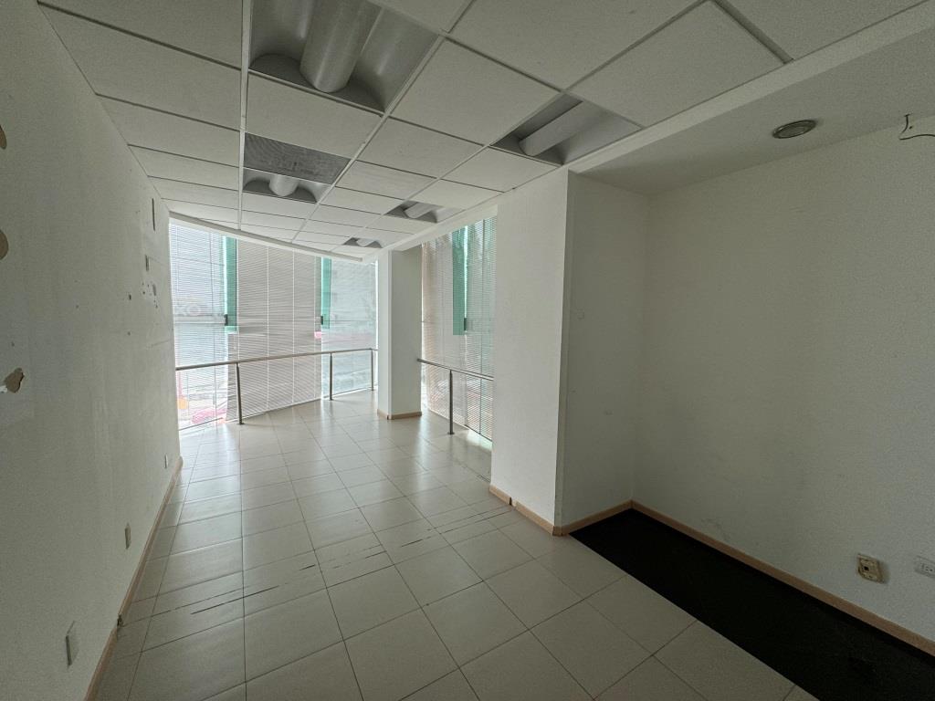 Oficinas ejecutivas en emblemático edificio zona Norte 