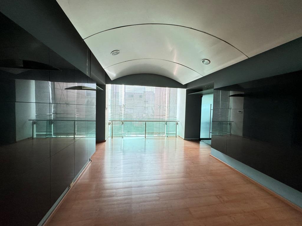 Oficinas ejecutivas en emblemático edificio zona Norte 