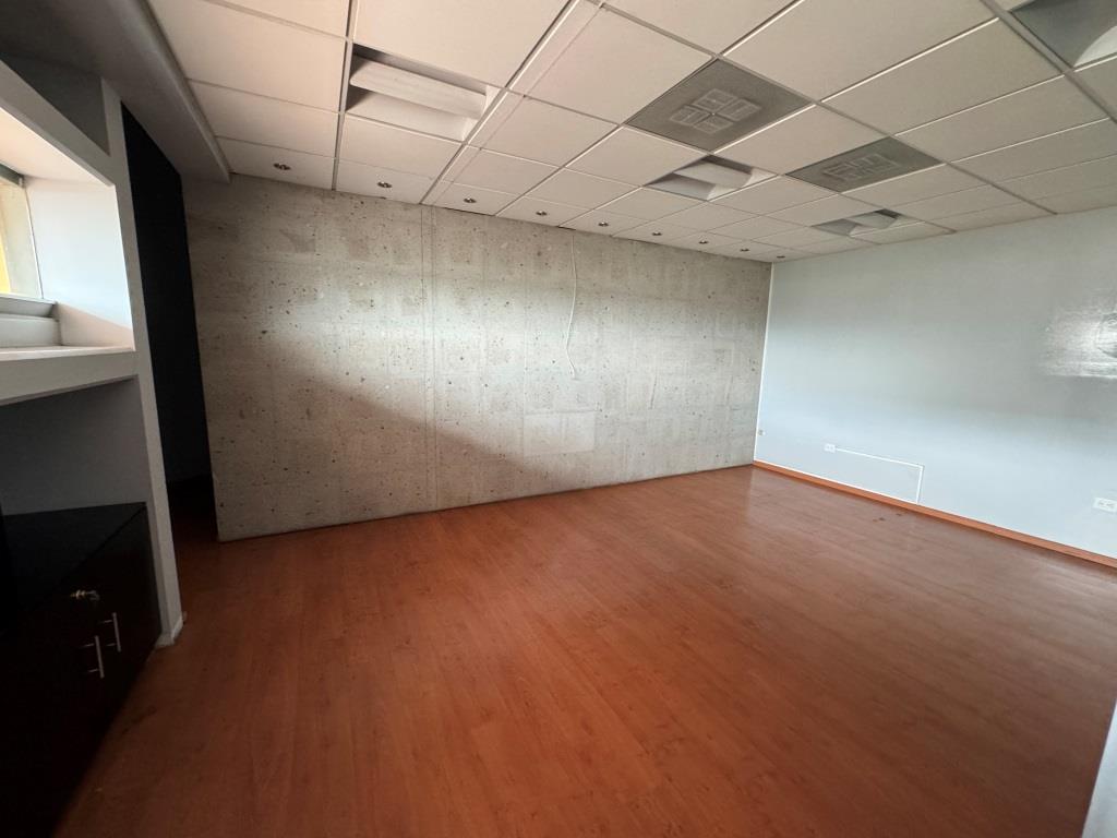 Oficinas ejecutivas en emblemático edificio zona Norte 
