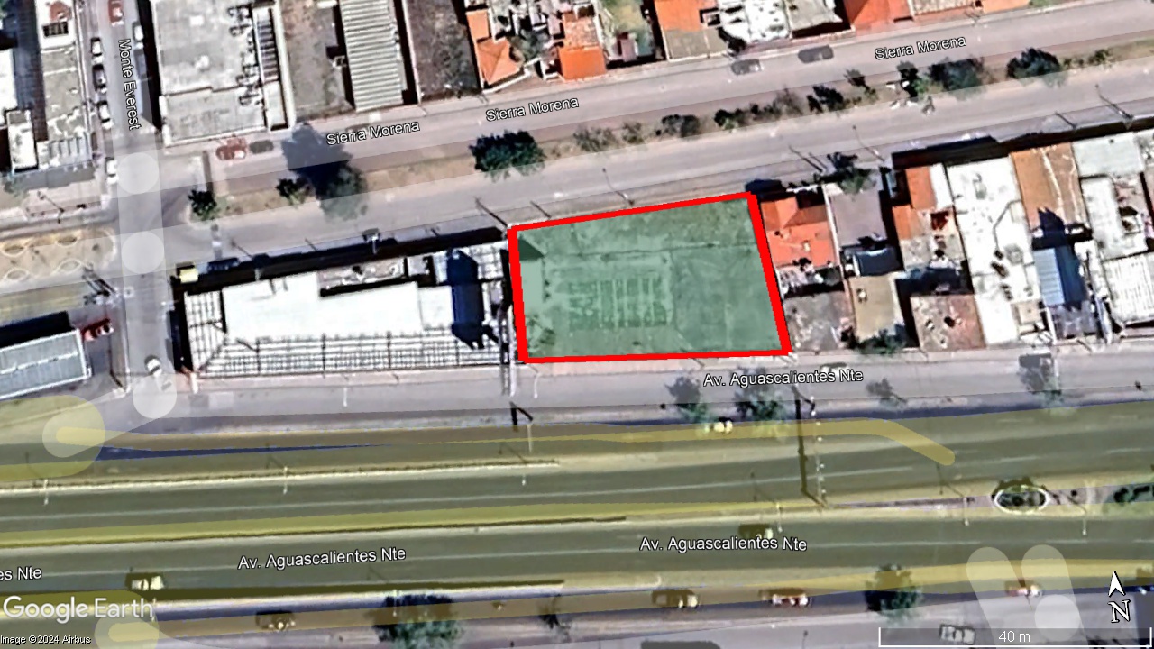 Terreno comercial sobre 2do anillo Norte