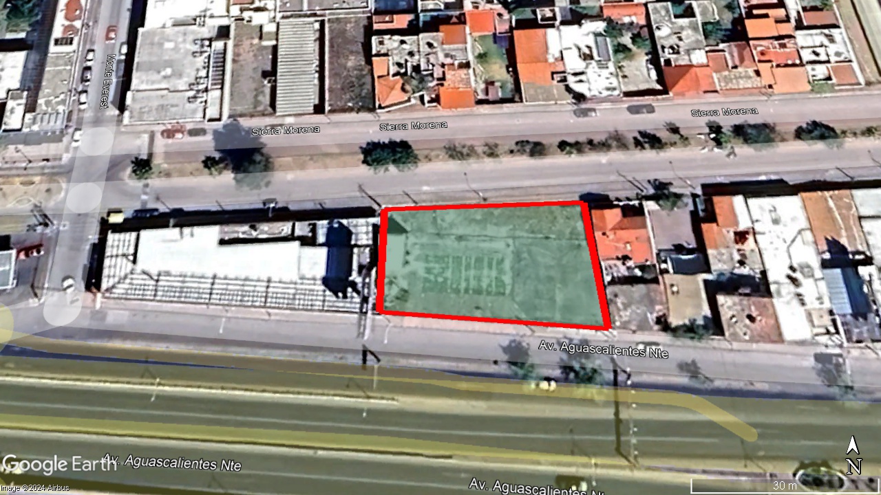 Terreno comercial sobre 2do anillo Norte