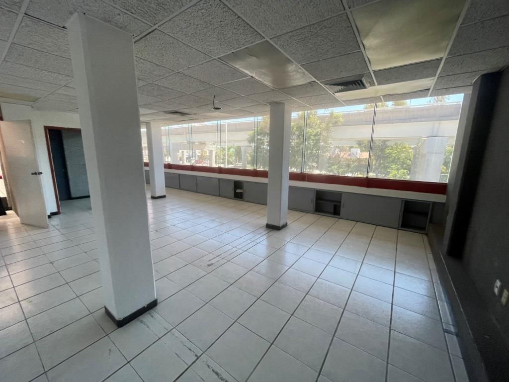 Oficinas sobre 2do anillo zona norte