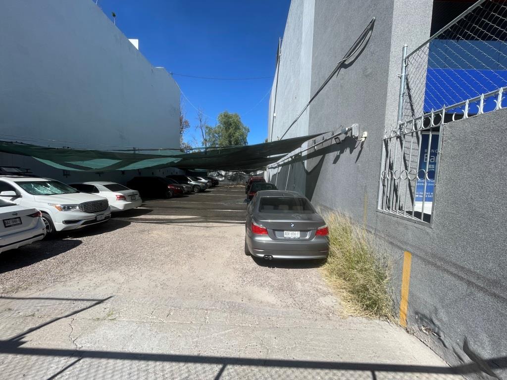 Oficinas sobre 2do anillo zona norte