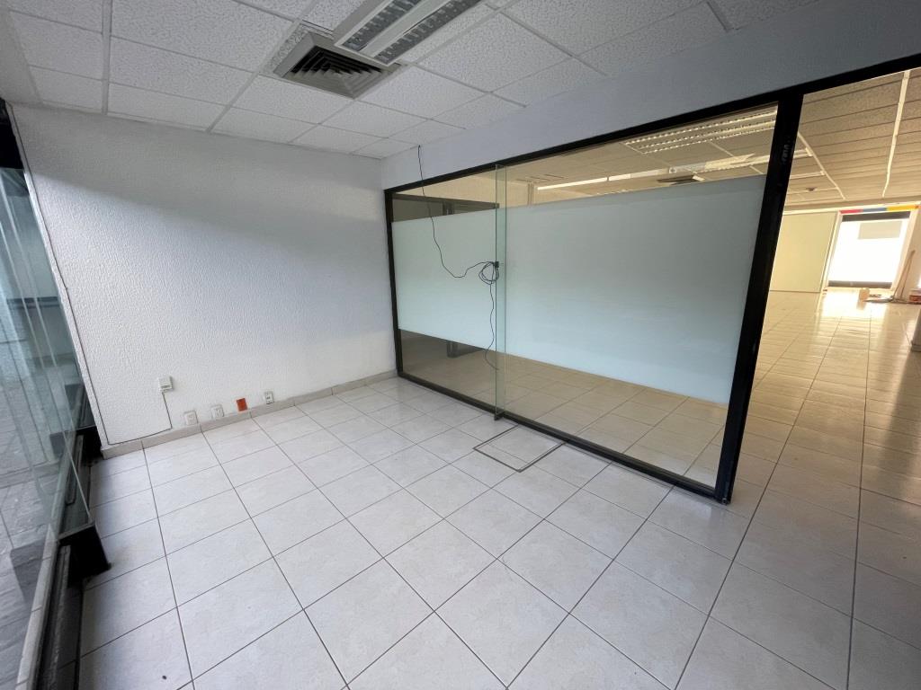 Oficinas sobre 2do anillo zona norte