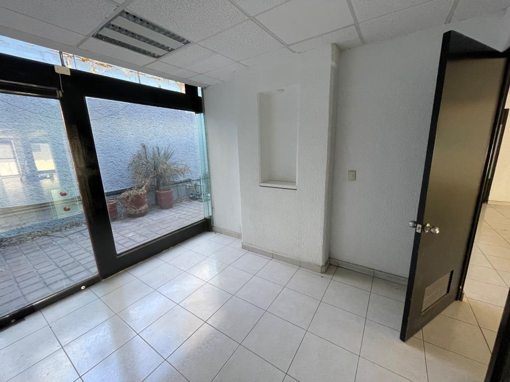 Oficinas sobre 2do anillo zona norte