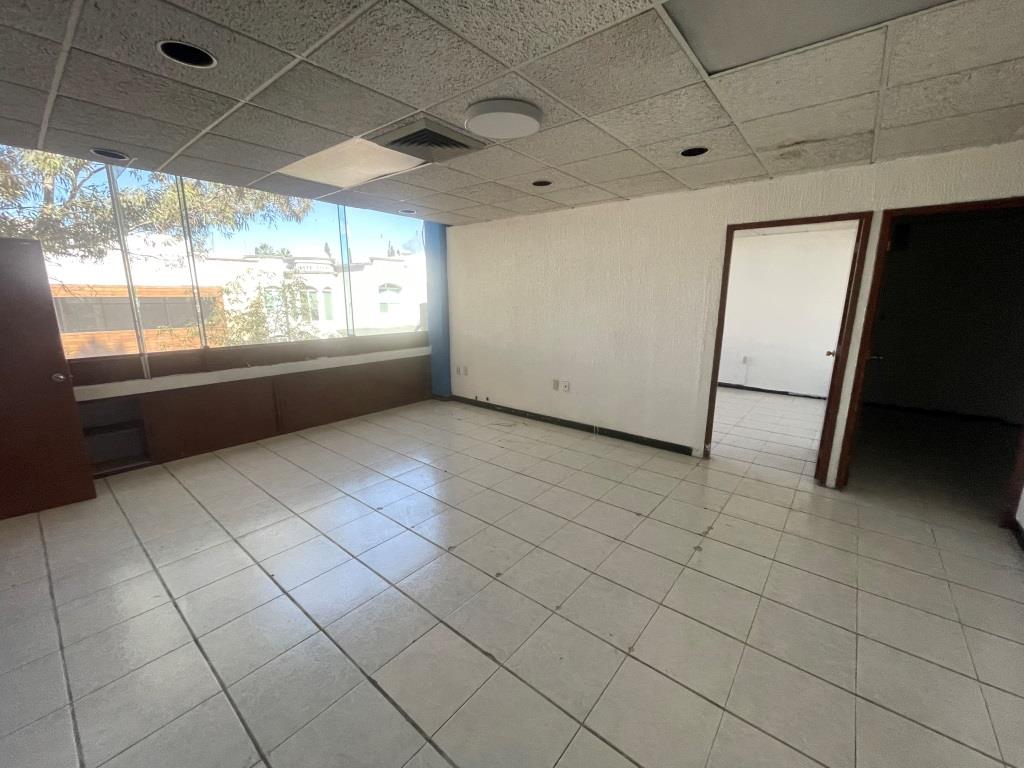 Oficinas sobre 2do anillo zona norte
