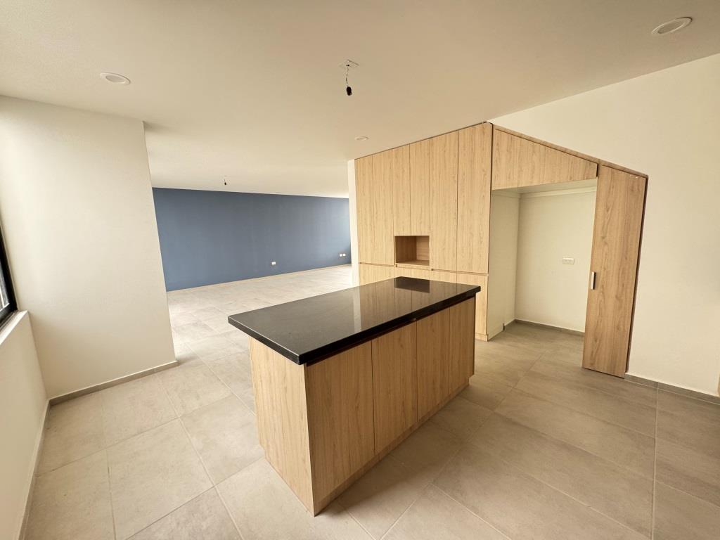 Casa nueva dentro de exclusivo Fracc. Residencial