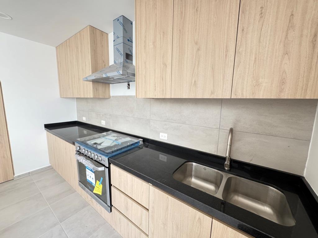 Casa nueva dentro de exclusivo Fracc. Residencial