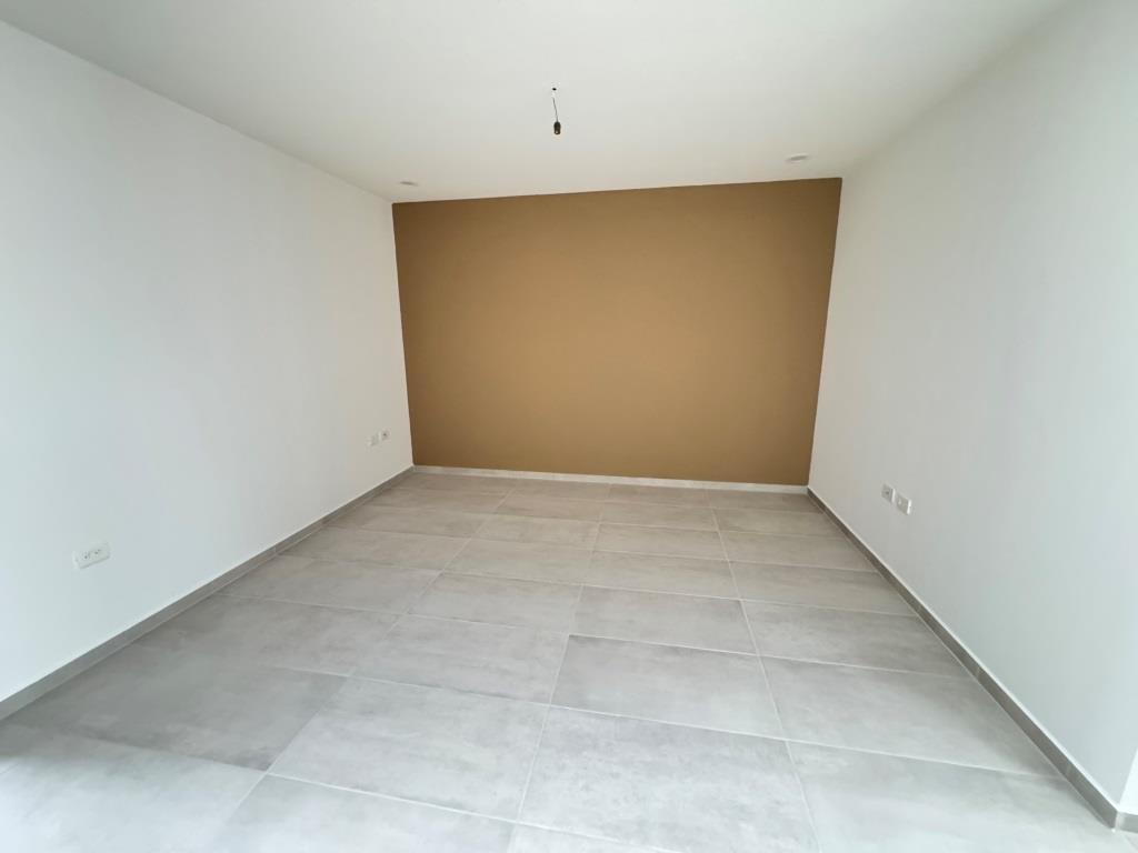Casa nueva dentro de exclusivo Fracc. Residencial