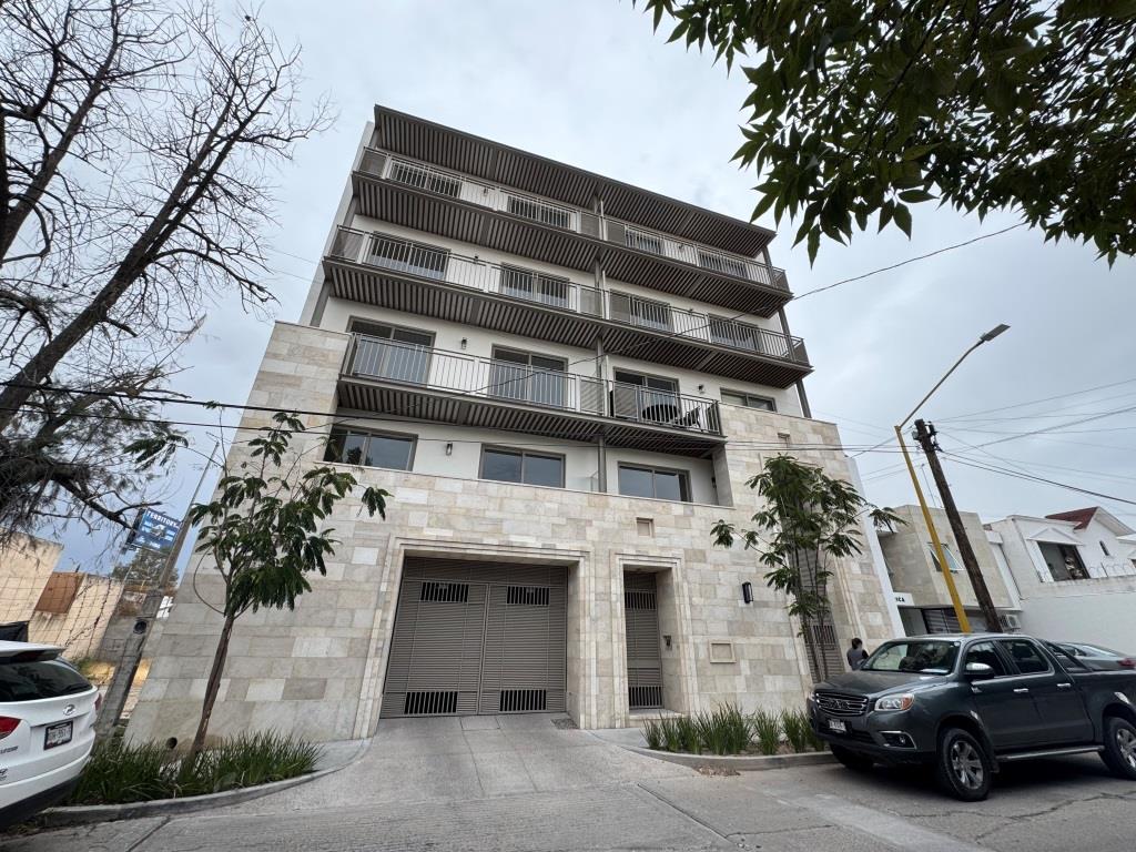 Departamentos nuevos, a una cuadra de Colosio. 