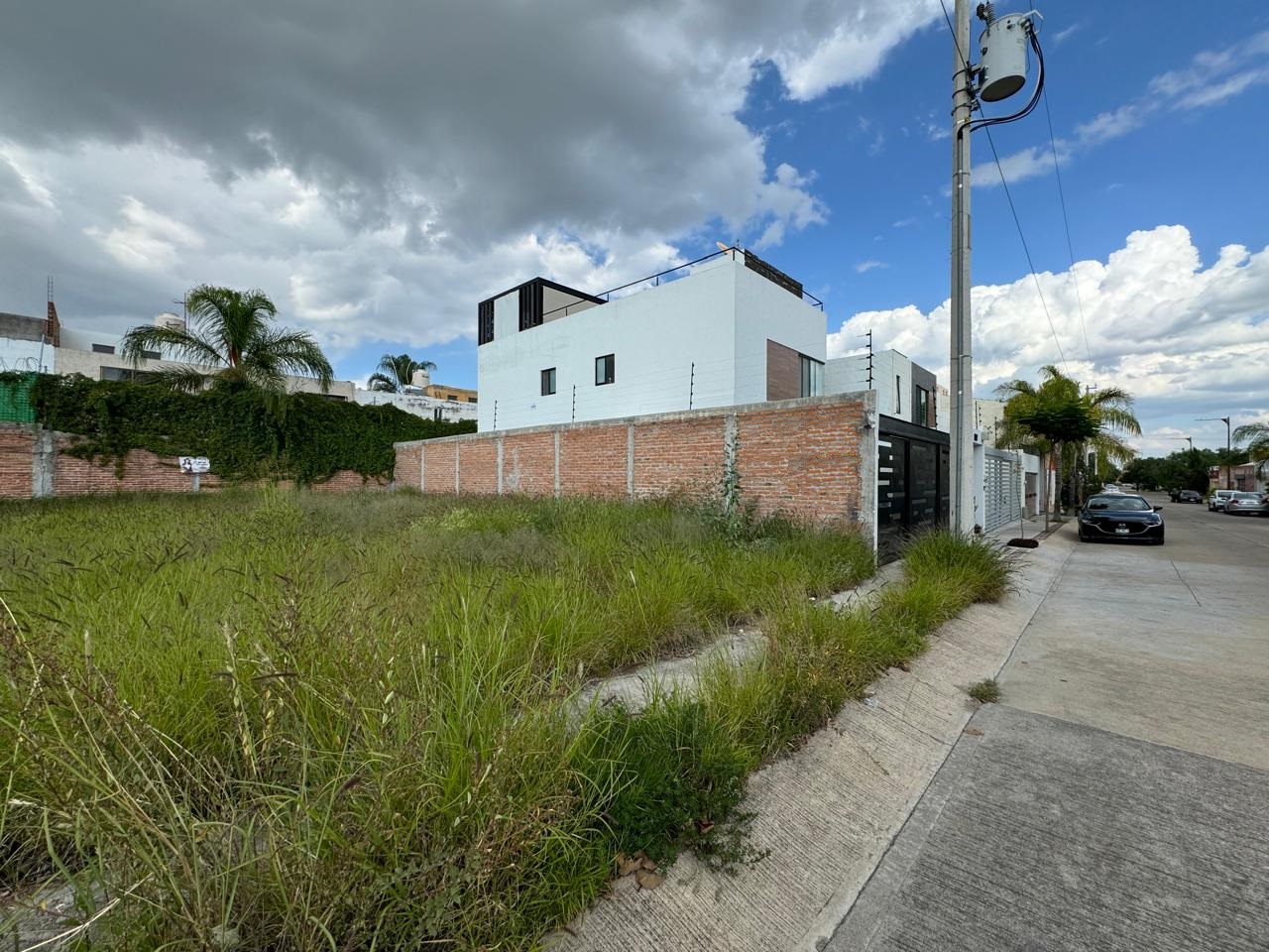 Terreno zona poniente 200m2