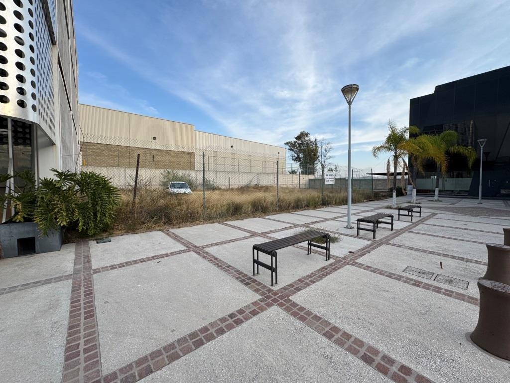 Terreno ideal para oficinas ejecutivas