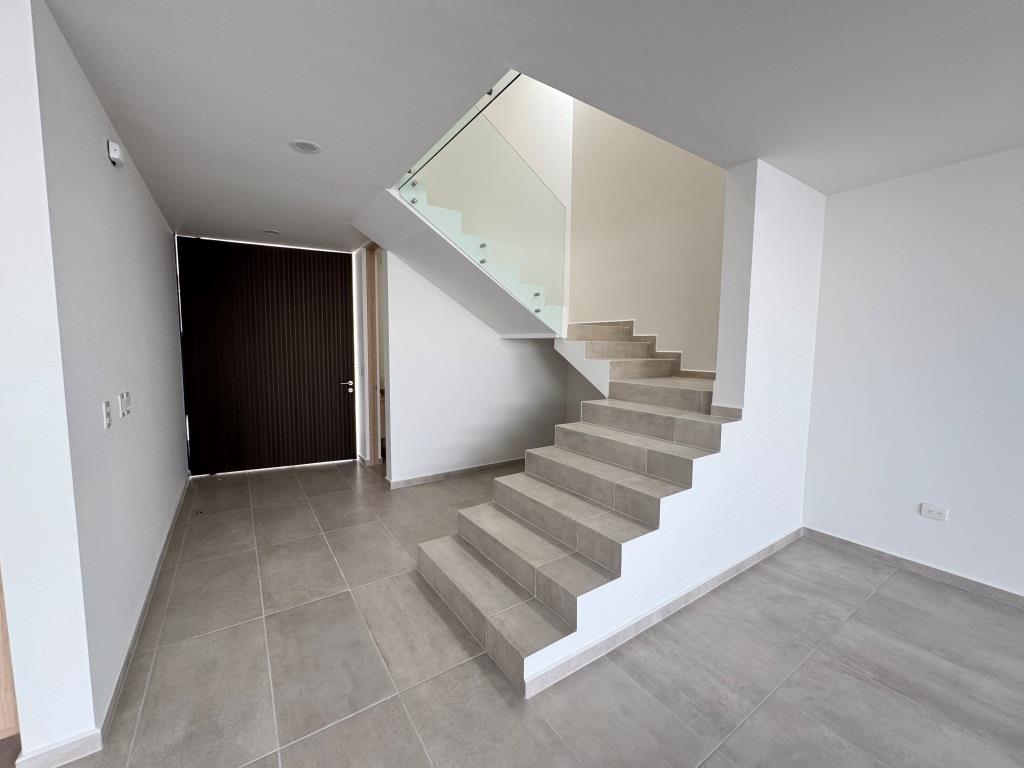 Casa nueva en venta exclusivo desarrollo zona sur