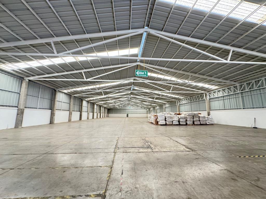NAVE INDUSTRIAL 2,500 M2