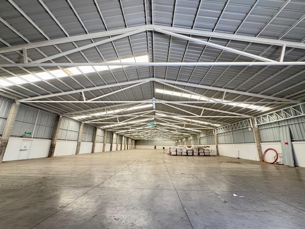 NAVE INDUSTRIAL 2,500 M2