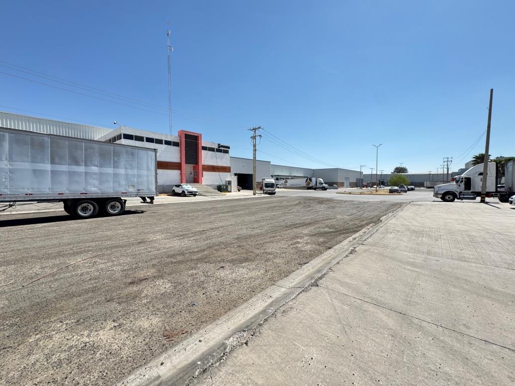 NAVE INDUSTRIAL 2,500 M2