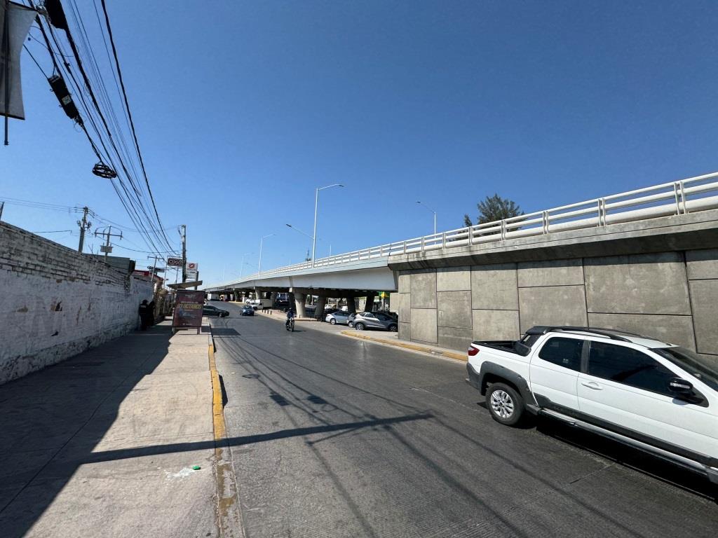 Terreno comercial en esquina.