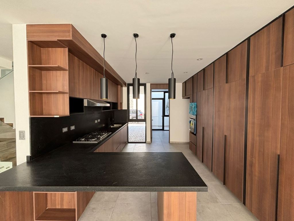 Casa nueva con acabados de lujo