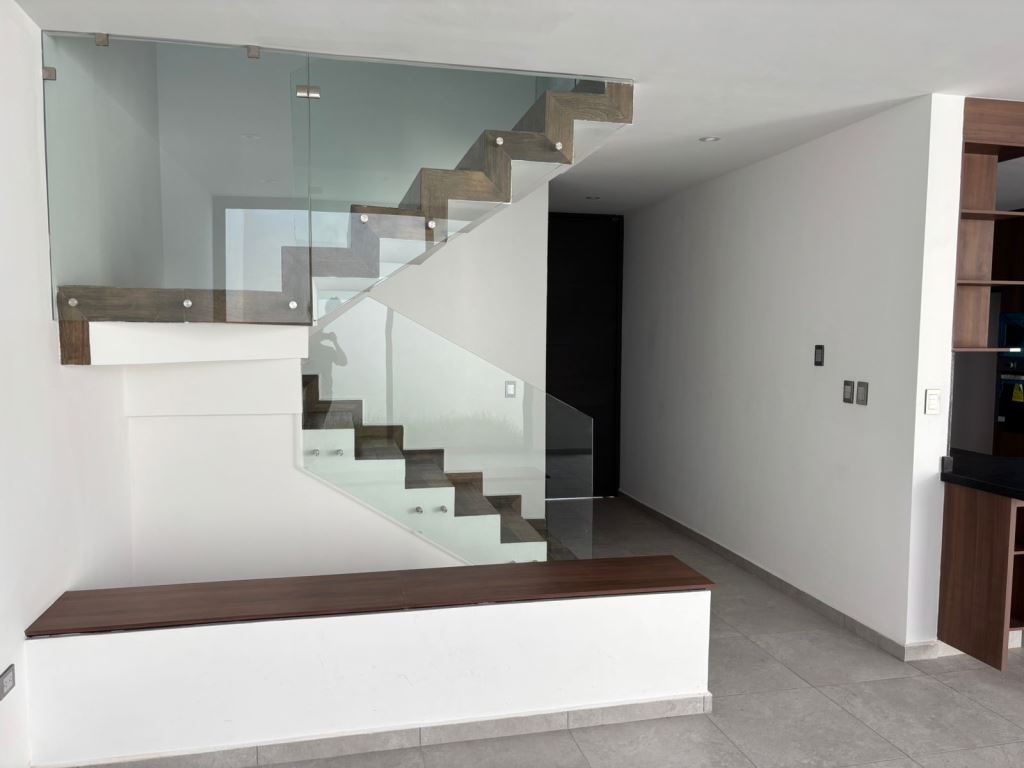 Casa nueva con acabados de lujo