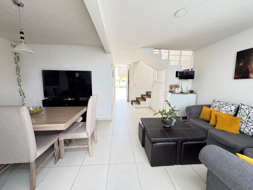 Casa en perfectas condiciones zona sur