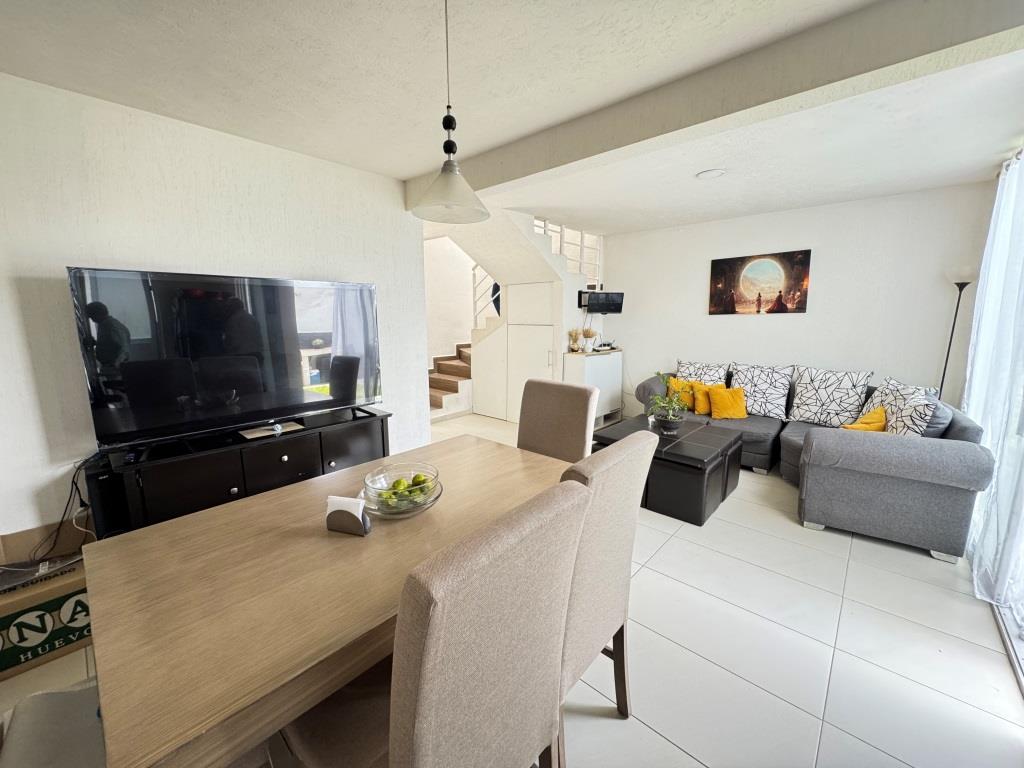 Casa en perfectas condiciones zona sur