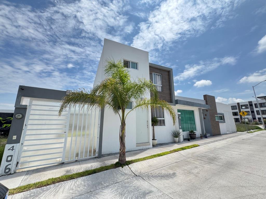 Casa en perfectas condiciones zona sur