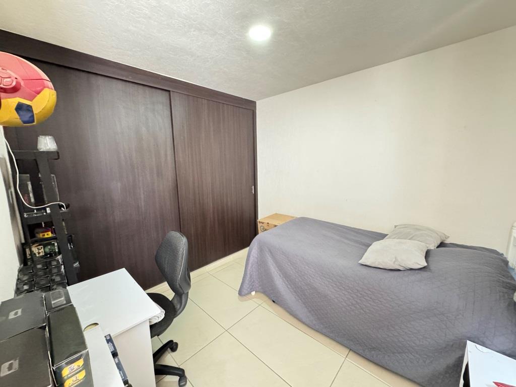Casa en perfectas condiciones zona sur