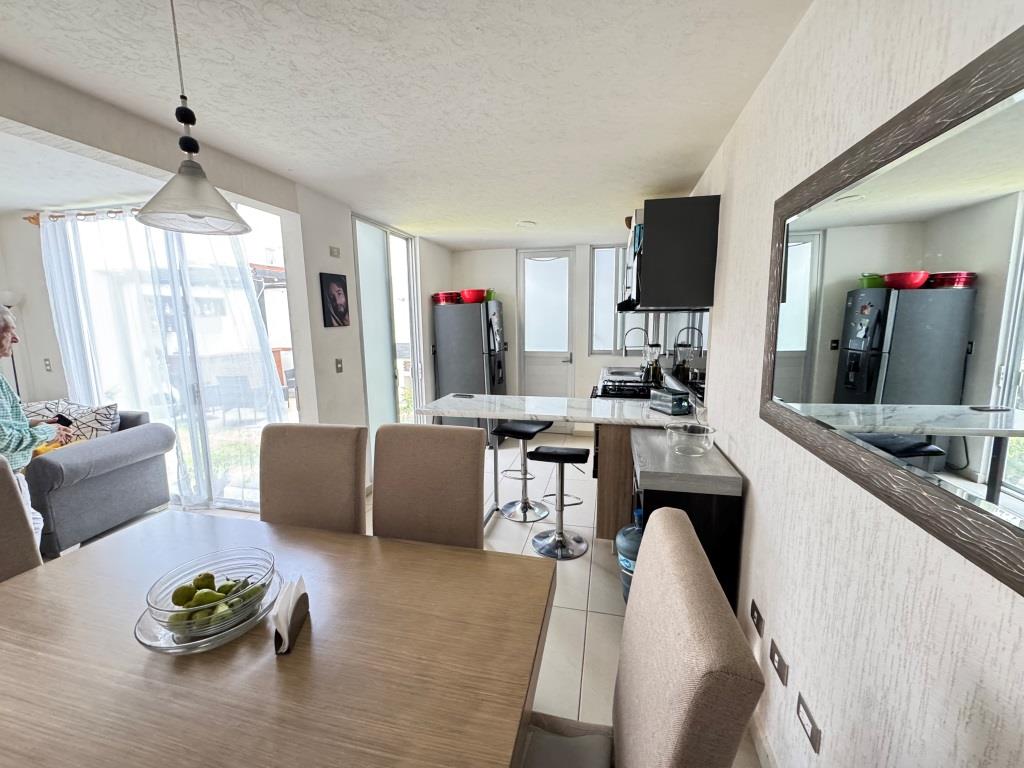 Casa en perfectas condiciones zona sur