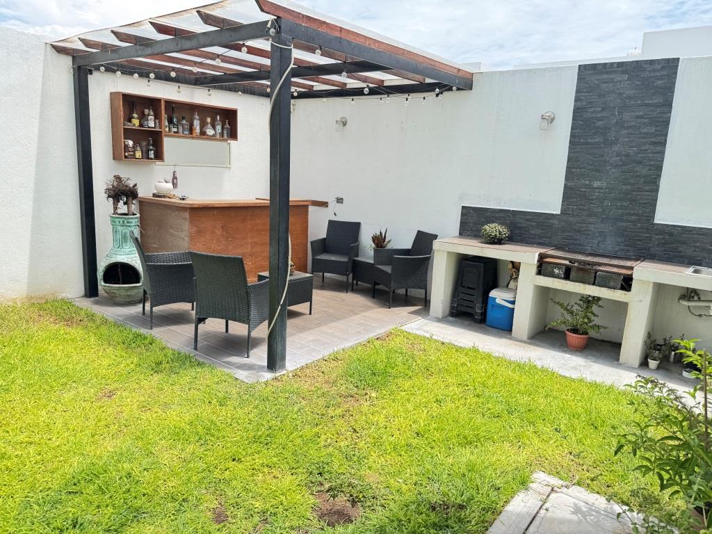 Casa en perfectas condiciones zona sur
