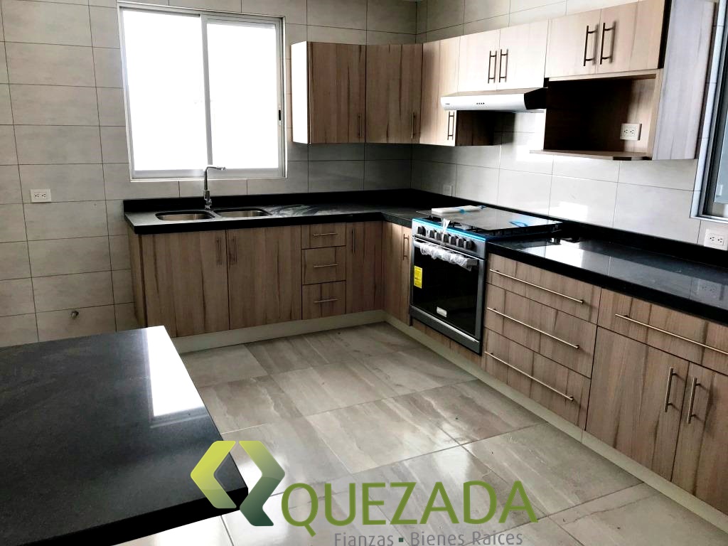 Casa nueva en venta al norte de Aguascalientes en privada.