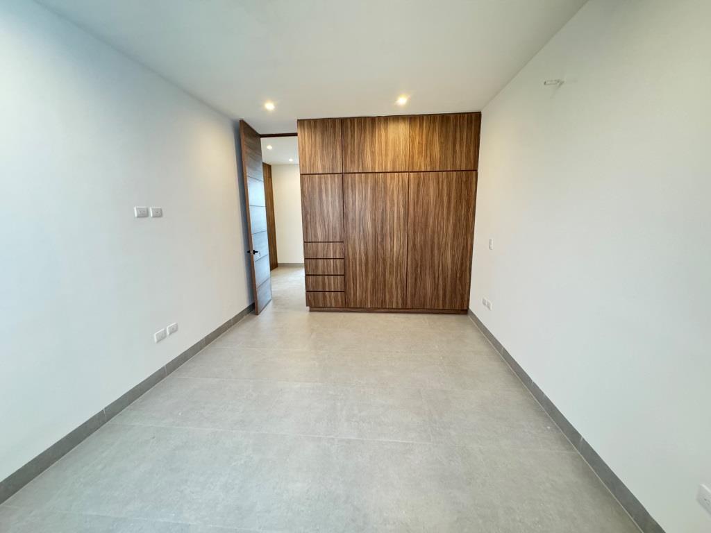 Casa nueva, zona sur, excelentes amenidades. 