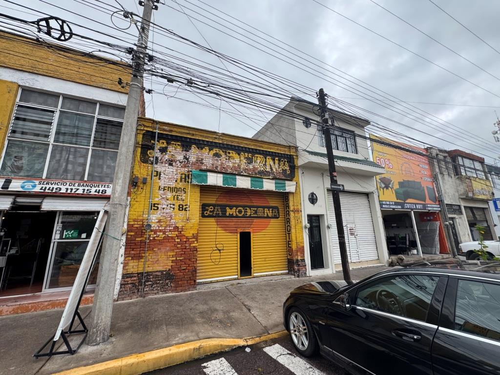 Local comercial Zaragoza y 5 de mayo
