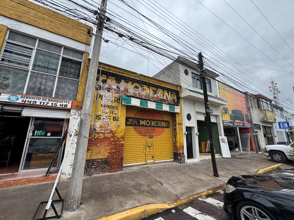 Local comercial Zaragoza y 5 de mayo