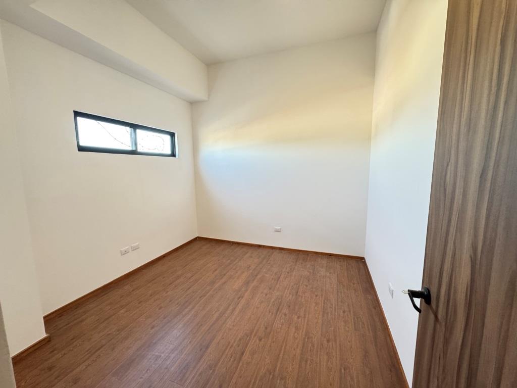 Departamento de lujo, 3 recamaras y oficina