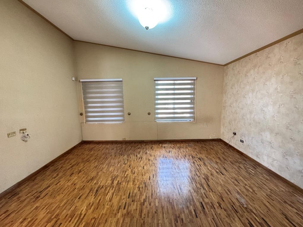 Casa dentro de exclusivo Fracc. zona Norte