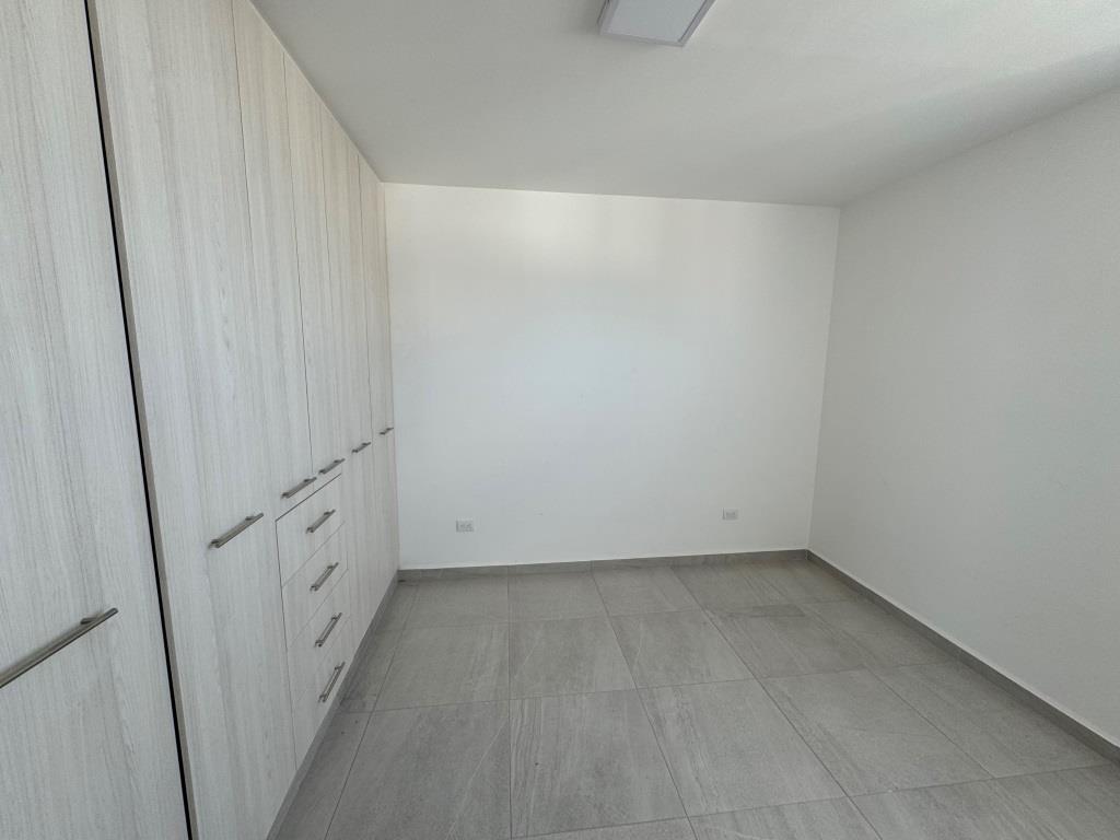 Casa dentro de privada, zona norte