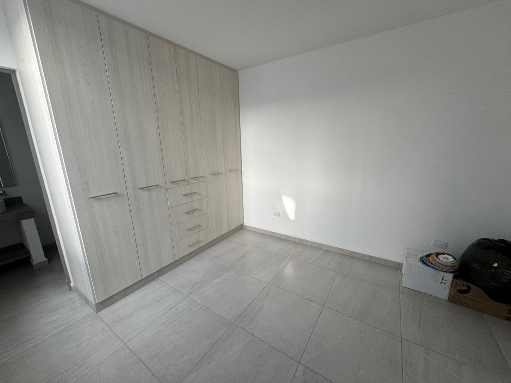 Casa dentro de privada, zona norte