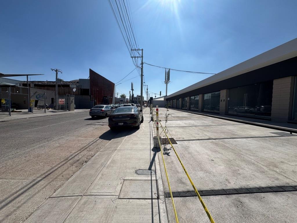 Locales comerciales en la zona Norte a unos mts de Colosio