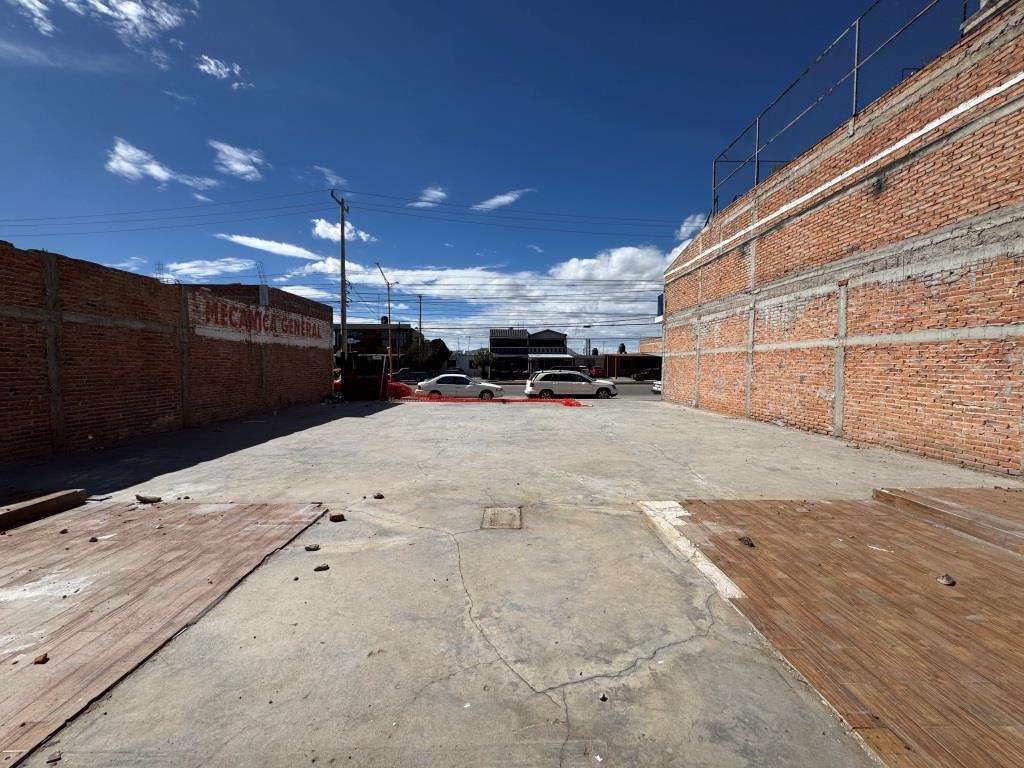 Terreno comercial zona pocitos