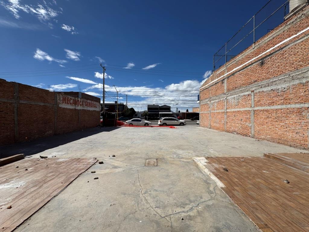 Terreno comercial zona pocitos