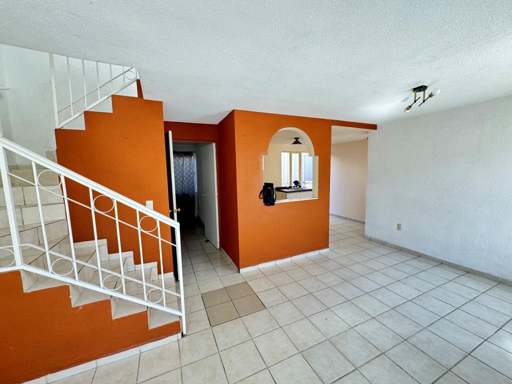 Casa zona sur, a unos mts de Av Siglo XXI Sur