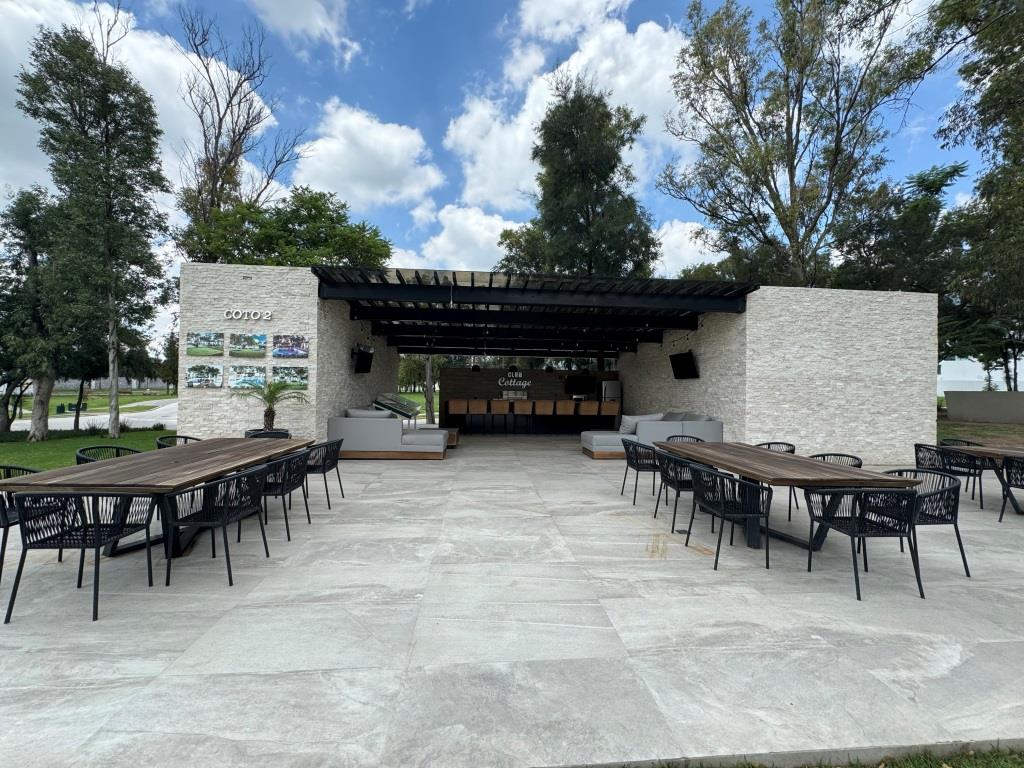 Terreno en esquina, Residencial zona Poniente